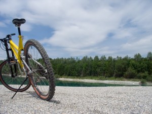 Diverse Produkttests hochwertiger Trekkingräder